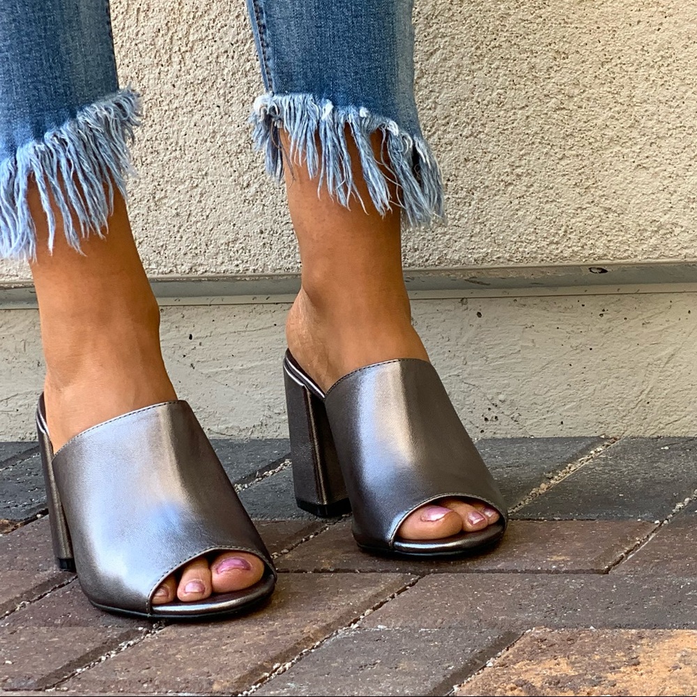 Metallic Silver Leather Peep Toe Chunky Heel Mule - Picture 6 of 8